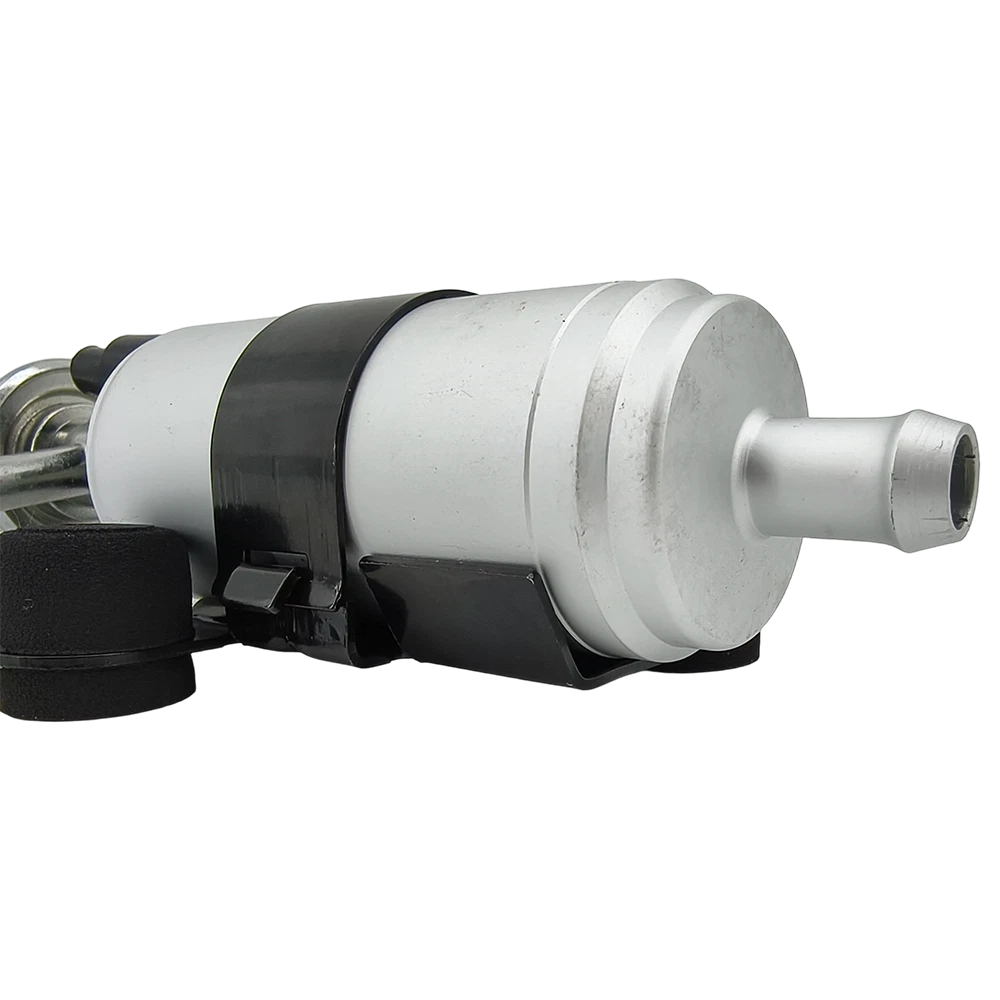 Fuel Pump 15100-94900 For Suzuki DT115 DT140 86-00 DT150 DT200 98-00 DT225